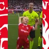 Video: Kind gooit munt metershoog bij toss, Pröpper kijkt verbaasd toe
