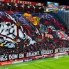 Ultras Vak-P pakt uit met megaspandoek: Langs Dom en gracht regeert de Saksische macht