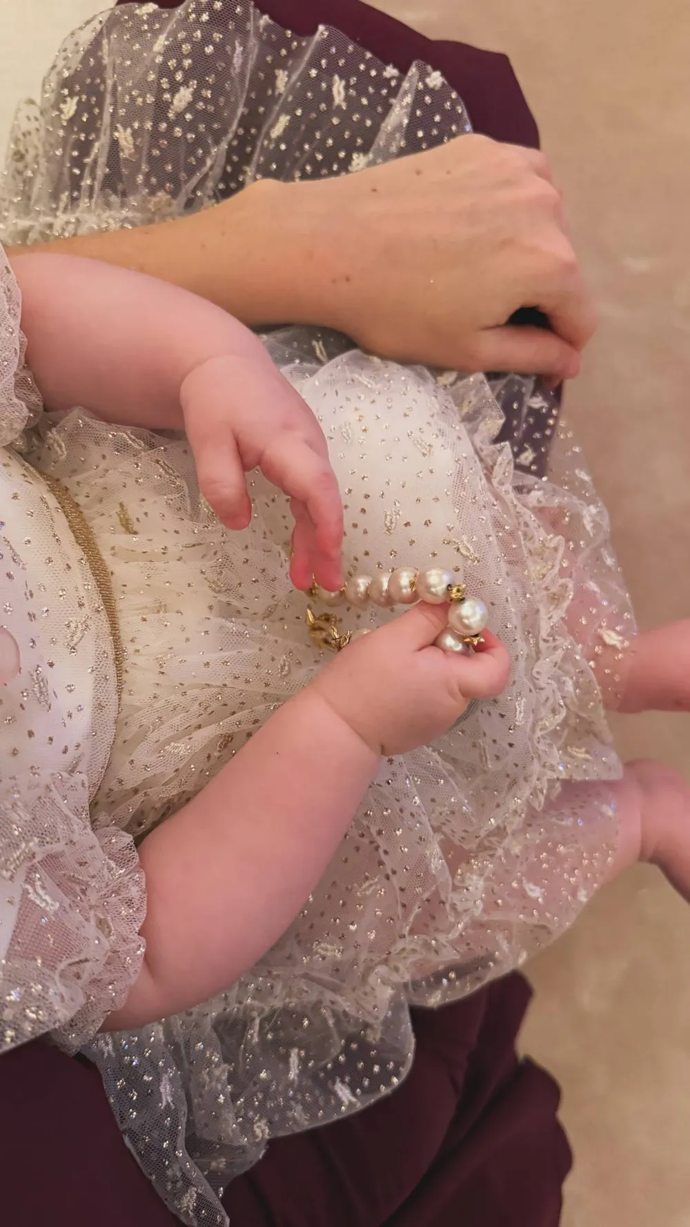 Kelly Piquet met dochter Lily - Foto: Instagram @kellypiquet