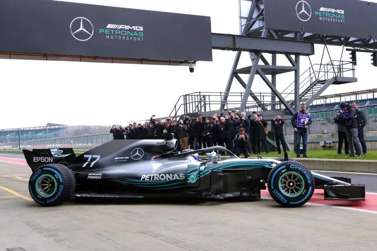 GRANDPRIX247 | Bottas gets first run in new Mercedes W09