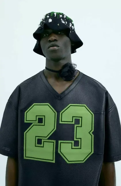 Off-White brengt ode aan Michael Jordan met opvallende nieuwe collectie