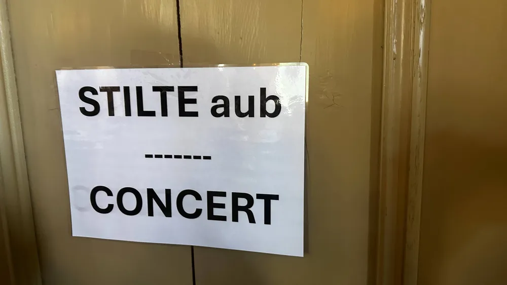 Bezoekers van de Atelierroute in Batenburg namen ook een kijkje in de kerk.