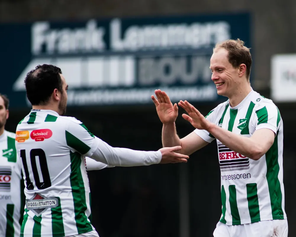 <i>Felicitaties van Boy Visser voor Jeroen van Schoonhoven</i>