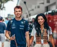 Wie is de getalenteerde vriendin van Williams-coureur Alex Albon?