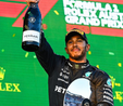 Hamilton glimlacht van oor tot oor na P2 in Barcelona: 'Dit hadden we niet verwacht'