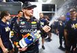 Verstappen haalt nieuw superjacht op en Racing Bulls doet Hamilton na