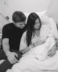 BREAKING: Kelly Piquet en Max Verstappen zijn ouders geworden van dochtertje Lily