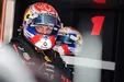 Horner neemt het op voor Verstappen na hét incident in Barcelona: "Zijn emotie is een groot deel van wat hem geniaal maakt"
