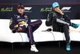Russell in de problemen? De Brit vloekt tijdens persconferentie: "F*ck..."