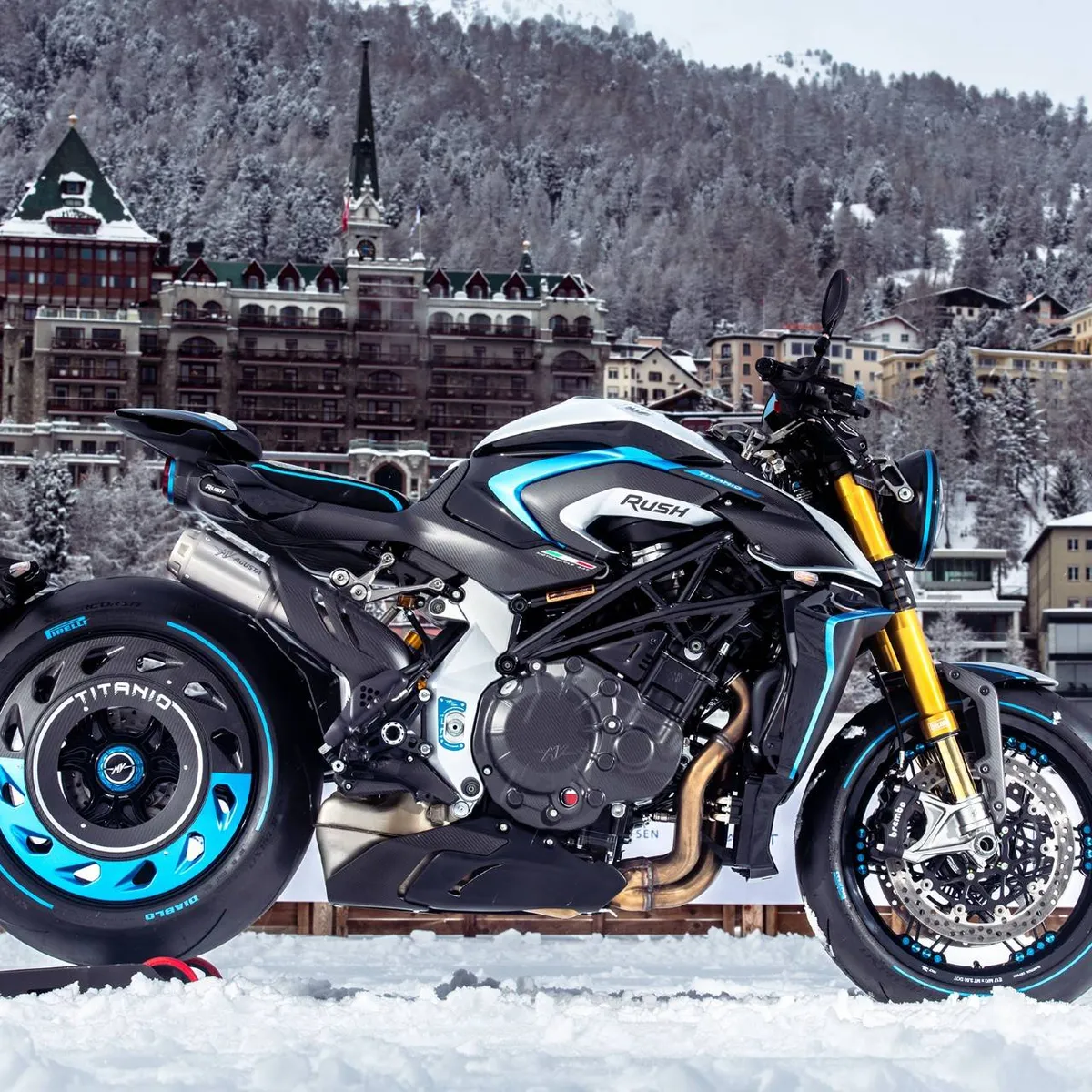 MV Agusta unveils the Rush Titanium: the ultimate hyper-naked in