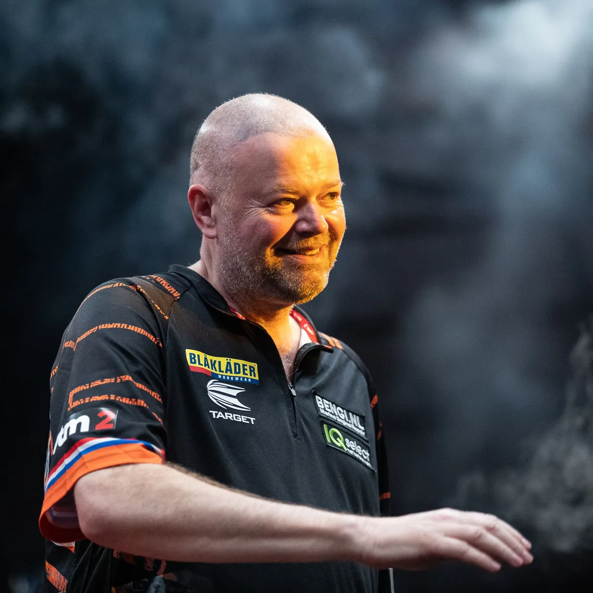 raymond-van-barneveld2-bdo23-