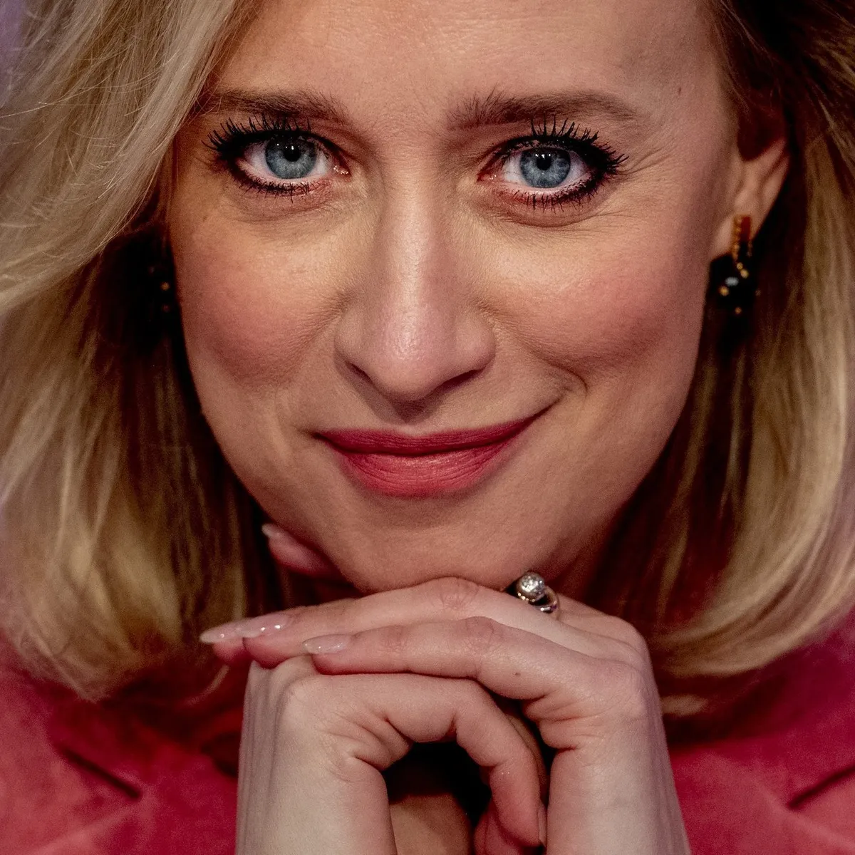 AVROTROS wil nieuwe show met Eva Jinek op tijd van DWDD