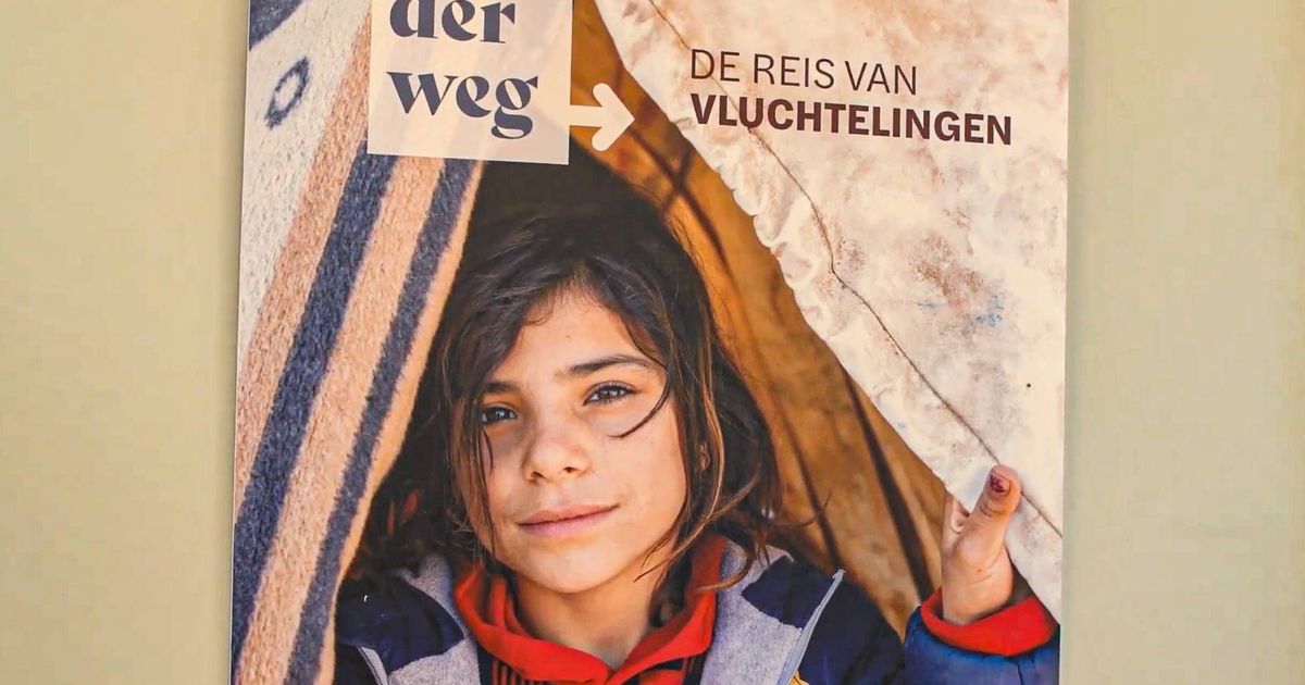 Foto-expositie Onderweg in gemeentehuis Heemskerk geeft vluchtelingen een gezicht