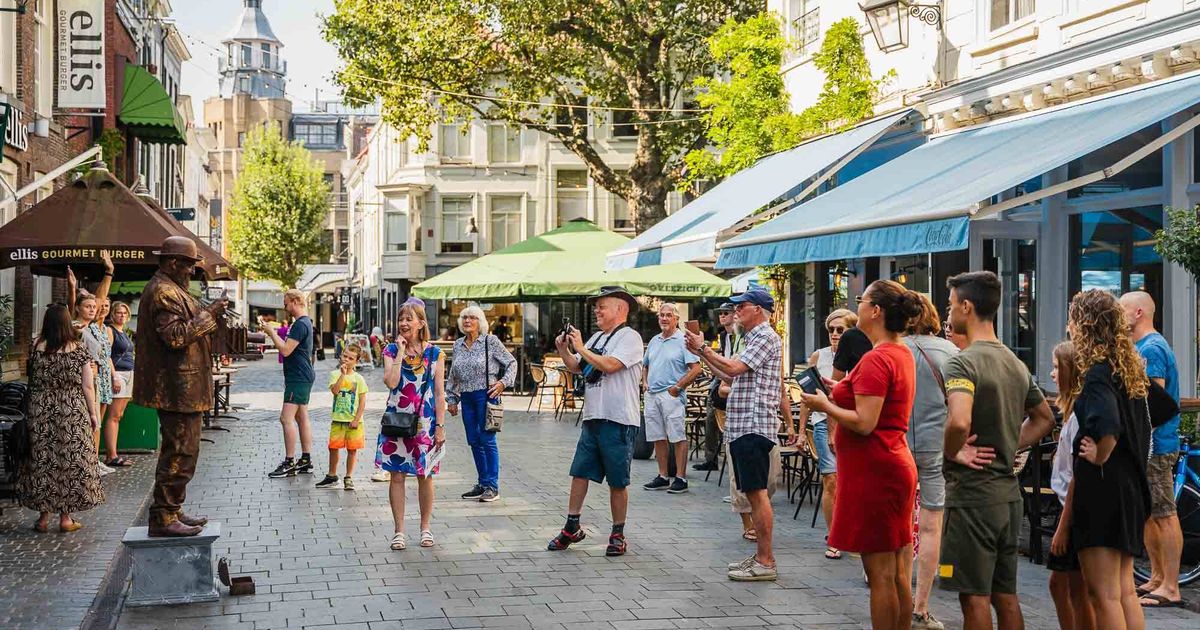 Op deze dag veranderen tientallen living statues Breda in een kleurrijk straattheaterfestival