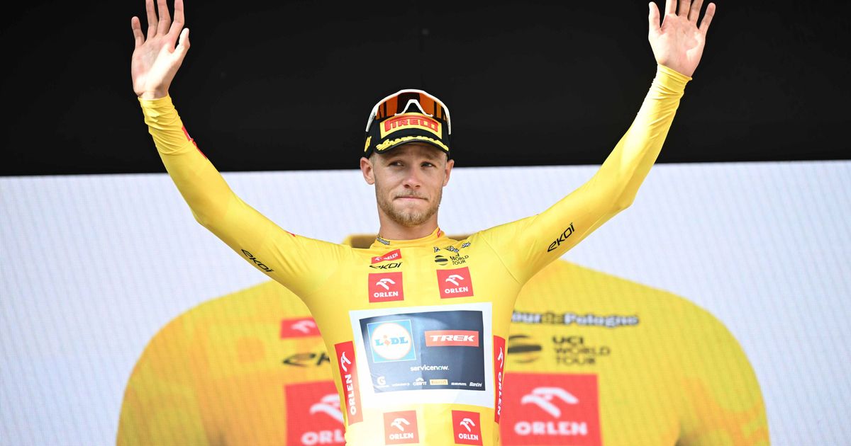 https://r.testifier.nl/Acbs8526SDKI/resizing_type:fill/width:1200/height:630/plain/https%3A%2F%2Fs3-newsifier.ams3.digitaloceanspaces.com%2Fcyclinguptodatecom%2Fimages%2F2026-08%2Fjonathan-milan-at-the-2026-tour-de-pologne-6a746a7c9b856.jpg