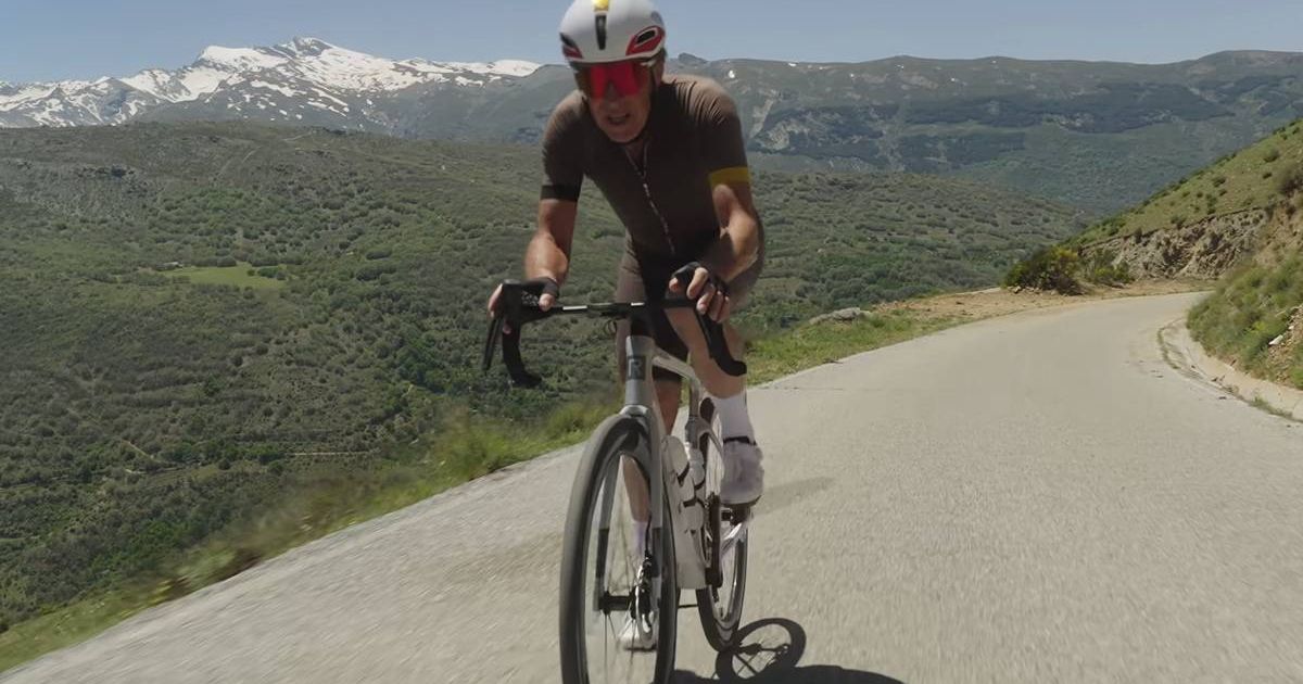 https://r.testifier.nl/Acbs8526SDKI/resizing_type:fill/width:1200/height:630/plain/https%3A%2F%2Fs3-newsifier.ams3.digitaloceanspaces.com%2Fcyclinguptodatecom%2Fimages%2F2026-09%2Fpedrodelgado-6aa51c3acb8ed.jpg