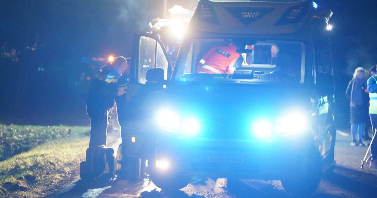 N857 tussen Rolde en Borger afgesloten vanwege ernstig ongeval tussen trekker en auto