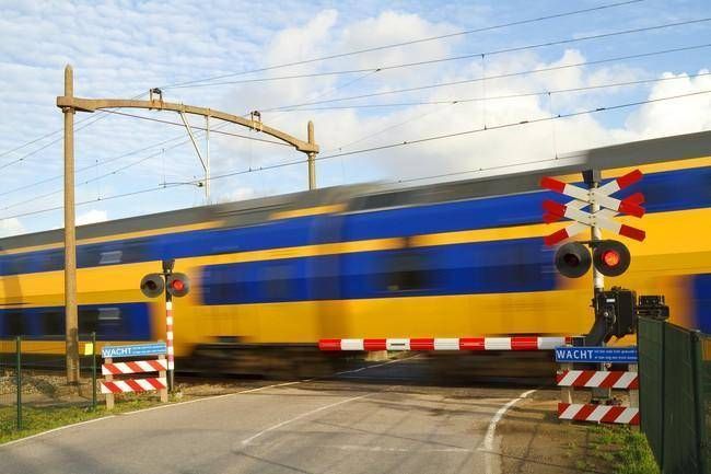 Geen treinen tussen Assen en Groningen vanwege aanrijding met persoon