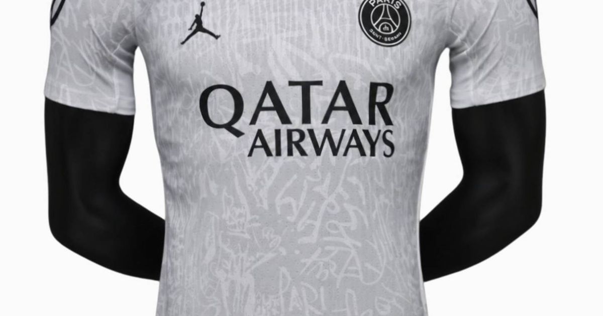 Le PSG sort un nouveau maillot, il sera blanc et noir