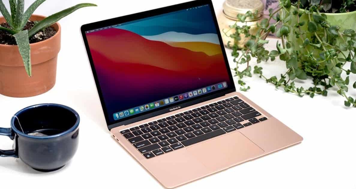 Apple's First Touchscreen MacBook Pro Could Arrive This Month
