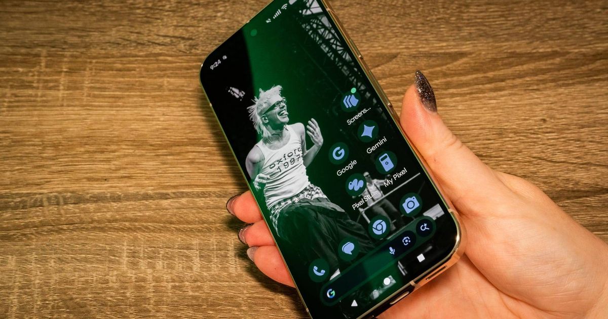 At last, Google fixes Pixel 10 screen bugs after months of flicker ...