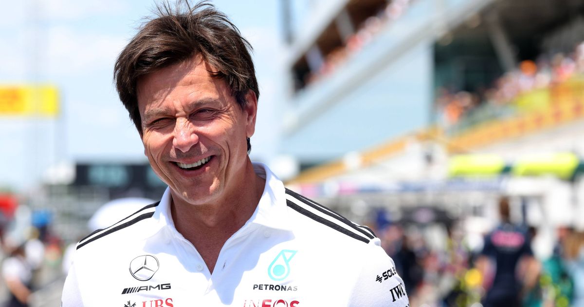 Toto Wolff reacciona al fichaje de Valtteri Bottas por Cadillac F1 para 2026