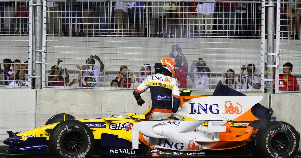 Ex-F1 Driver Lucas di Grassi Claims 'Crashgate' 'Damaged Career'