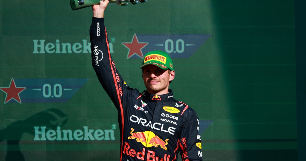 Verstappen svela il casco speciale a tema brasiliano per il GP di Interlagos