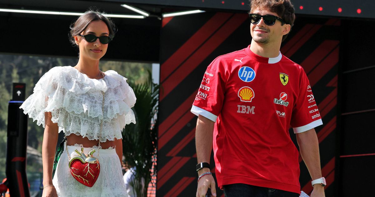 勒克莱尔为未婚妻豪掷千金购订婚戒指,价值超50万美元