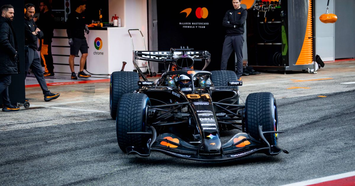 F1 Today | Russell sets stunning benchmark, McLaren run into trouble
