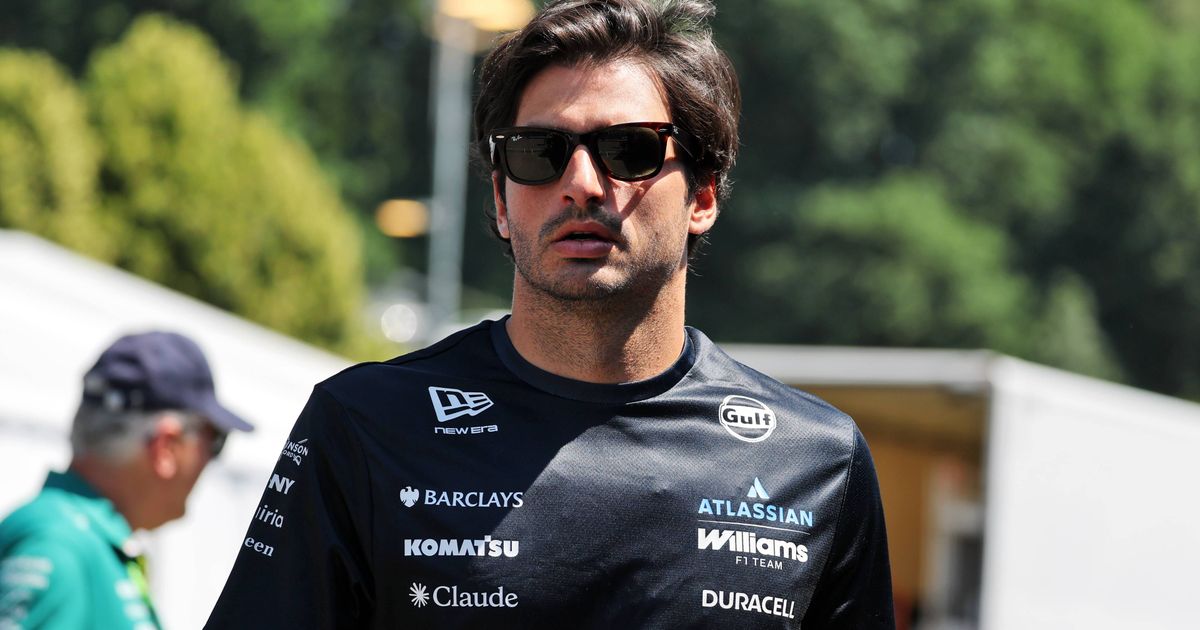 Perché Carlos Sainz resta in Williams nonostante un 2026 deludente?
