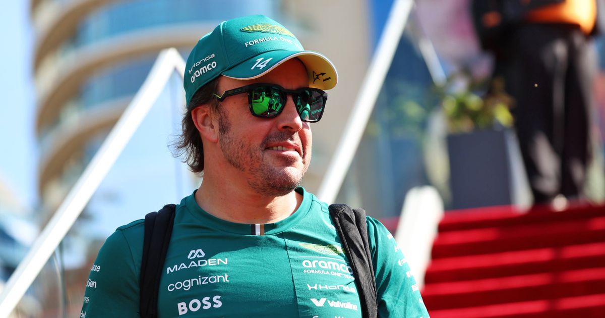 Fernando Alonso resta in Aston Martin fino al 2027