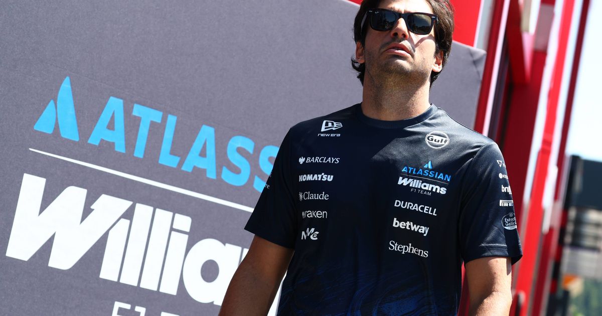 Sainz defends teammate Albon after coming under fire from Alonso