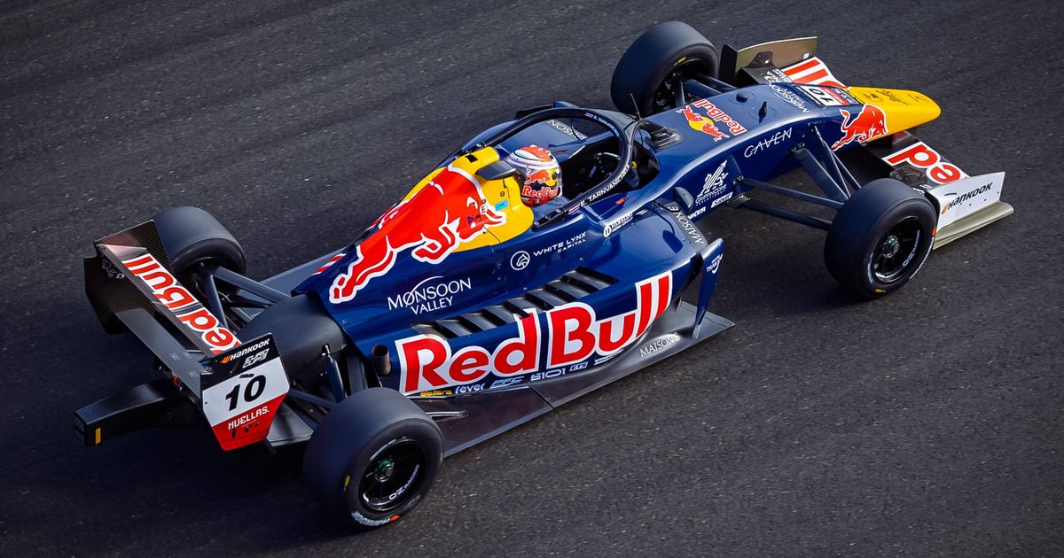 Red Bull rules out potential engine deal with Aston Martin