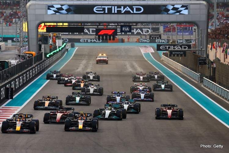 Exploring the Dynamics of the 2022 F1 Racing Season
