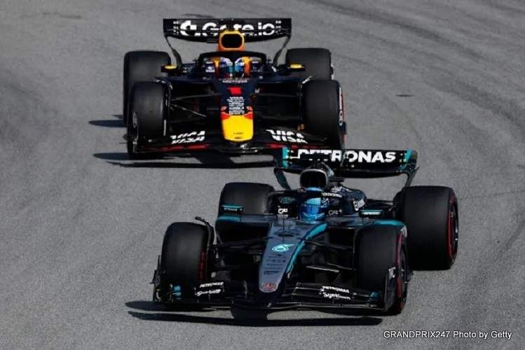 GRANDPRIX247 | Wolff's interesting take on the Verstappen Russell Spanish GP clash