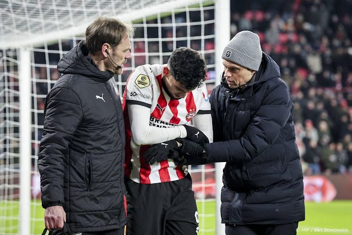 PSV-spits Ricardo Pepi geblesseerd na doelpunt