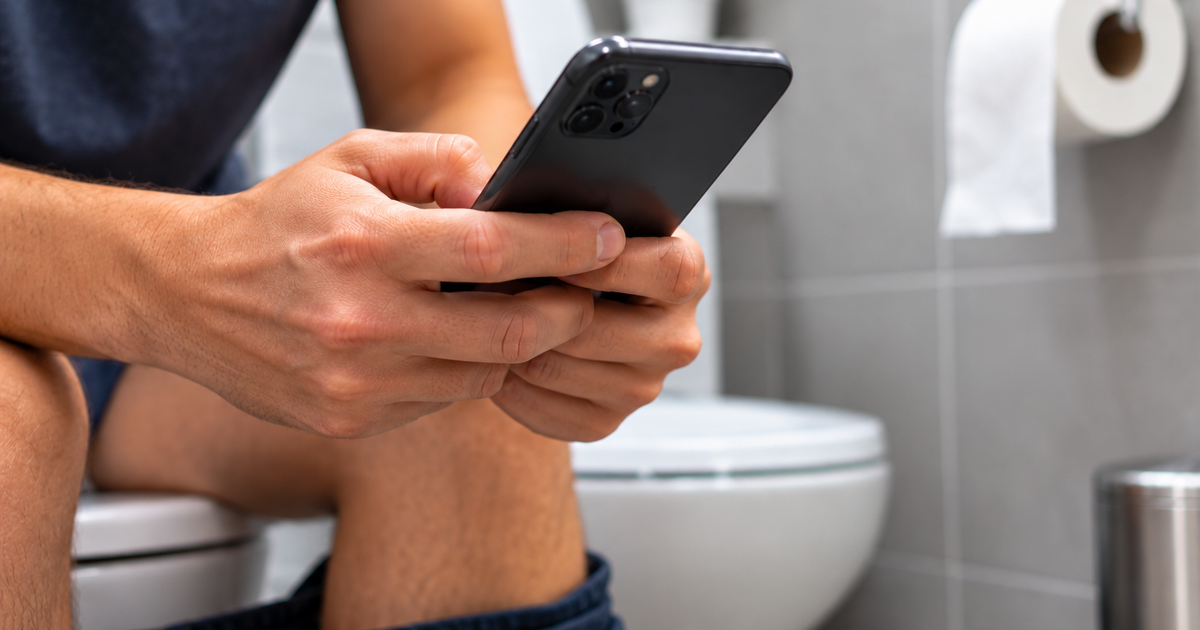 Het gevaar van je telefoon meenemen naar het toilet