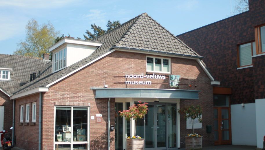 Geschilderd met woorden: poëzie en kunst in Nunspeet