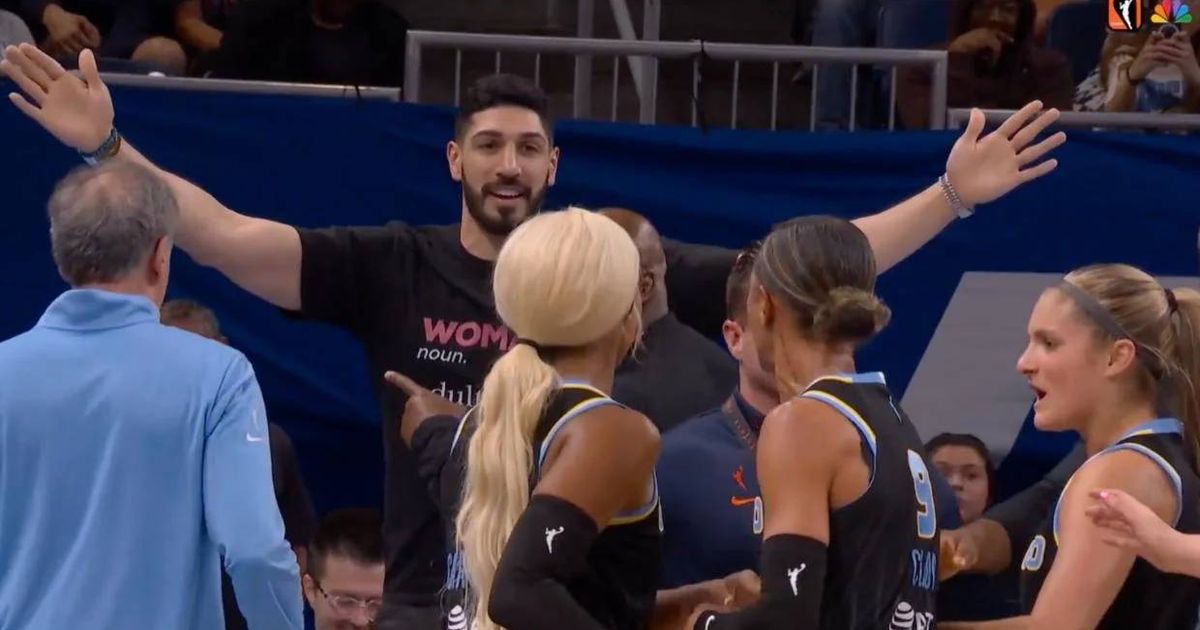 Caos WNBA a Chicago: Enes Kanter espulso dall’arena dopo lo scontro con Natasha Cloud
