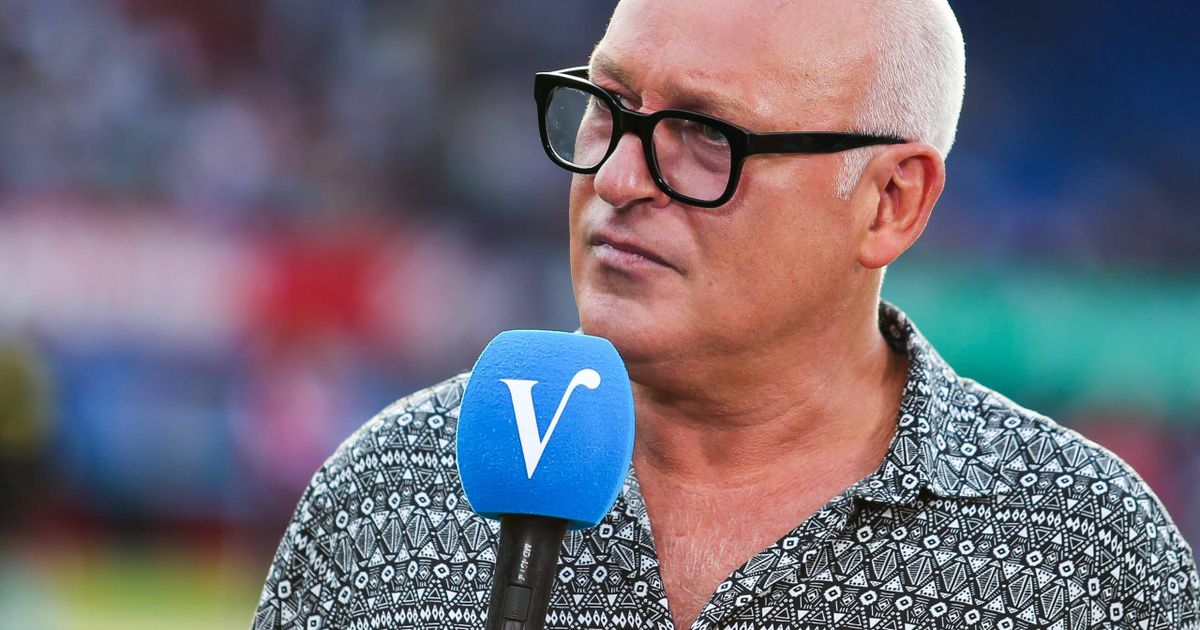 Van der Gijp legt Kees Smit naast PSV'er: 'Het is best een bijzonder ventje'