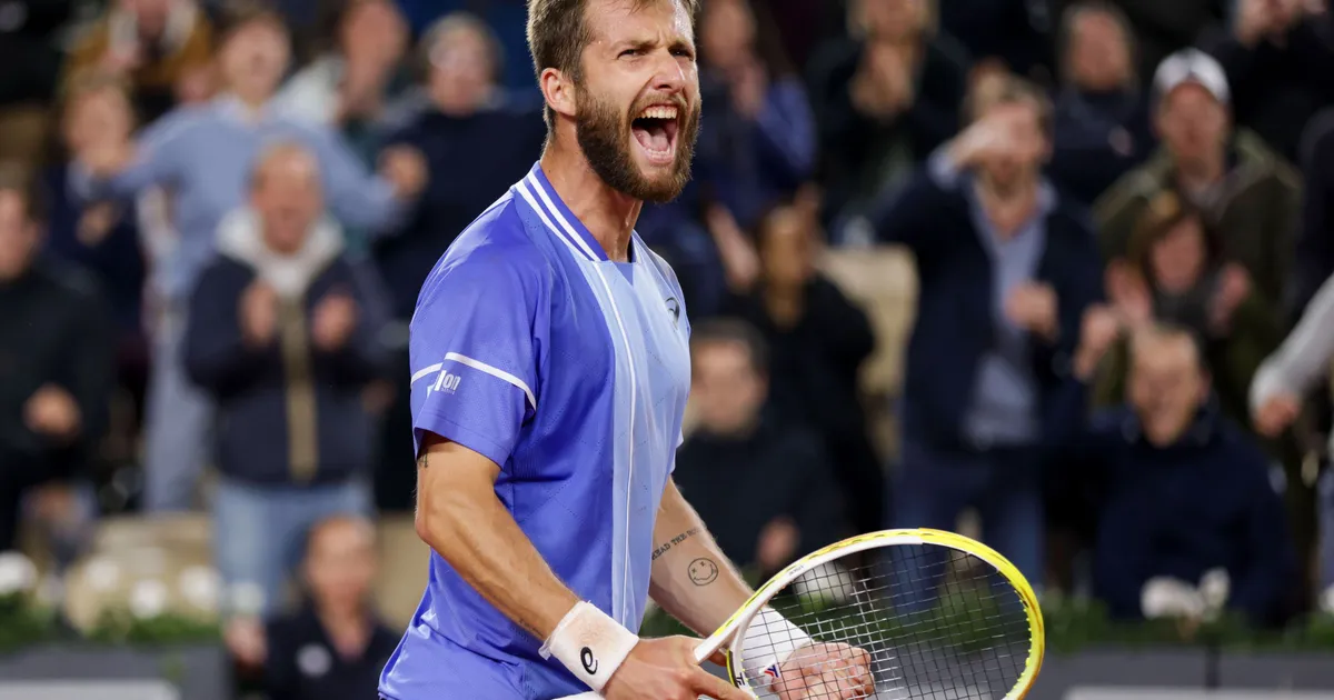 (VIDEO) Corentin Moutet booed off at Madrid Open after retiring mid ...