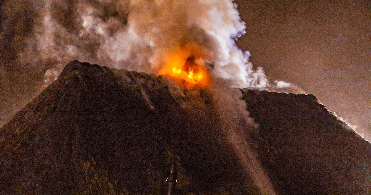 Brandweer massaal ingezet bij woningbrand aan het Kraanven Loon op Zand
