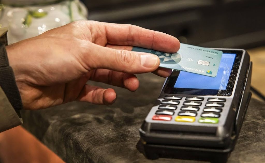 Consumentenbestedingen gedaald in februari