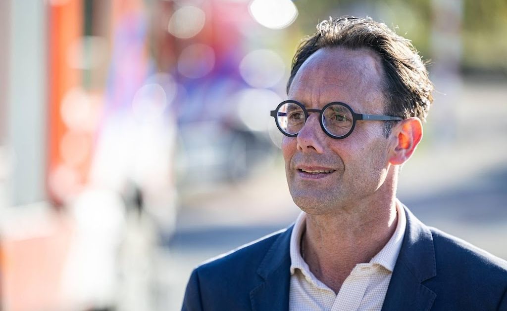 Wegen Elburg weer open ondanks brand 't Harde, Eperweg wel dicht