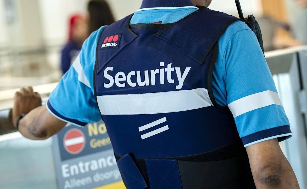 Bonden gaan door met voorbereiden acties beveiligers op Schiphol