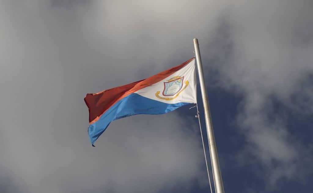 Waarschuwing voor overstromingen Sint-Maarten, scholen dicht