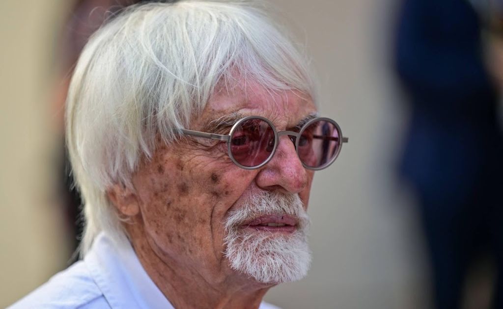 Oud-F1-baas Ecclestone (95) met wapen aangehouden in Portugal