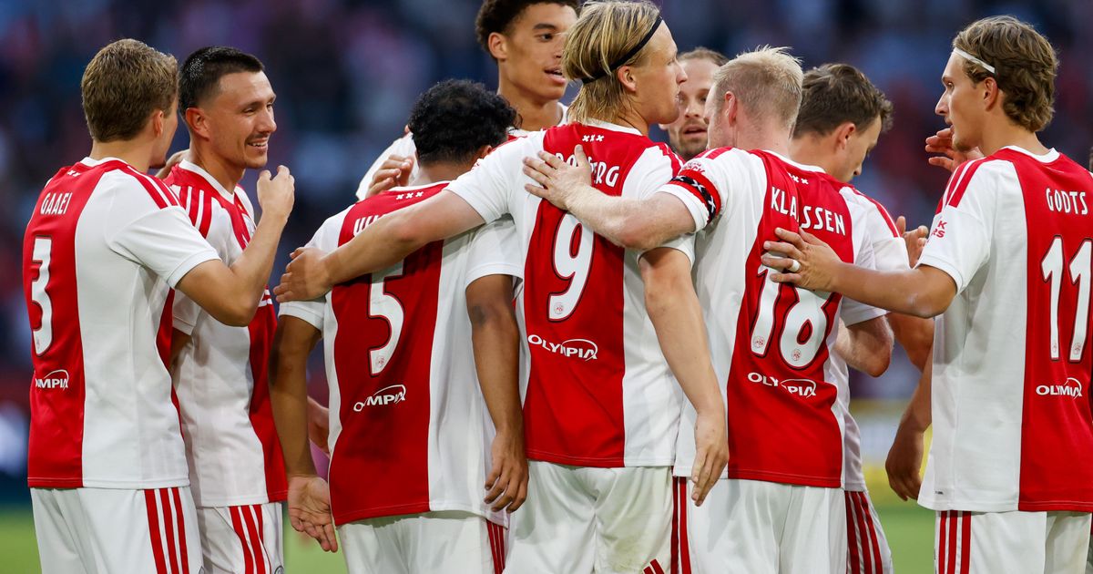 Van der Vaart: 'Je hebt nog steeds Dolberg, die in potentie de allerbeste is'
