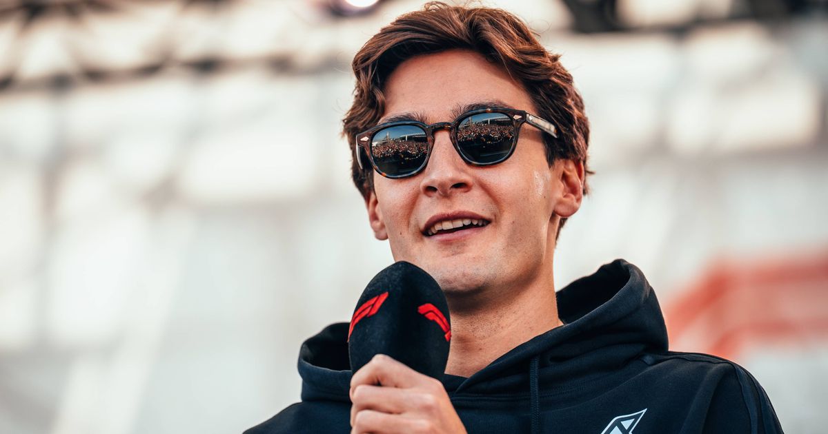 Russell vol jaloezie naar Verstappen: "Ik probeerde met Toto Wolff te praten"